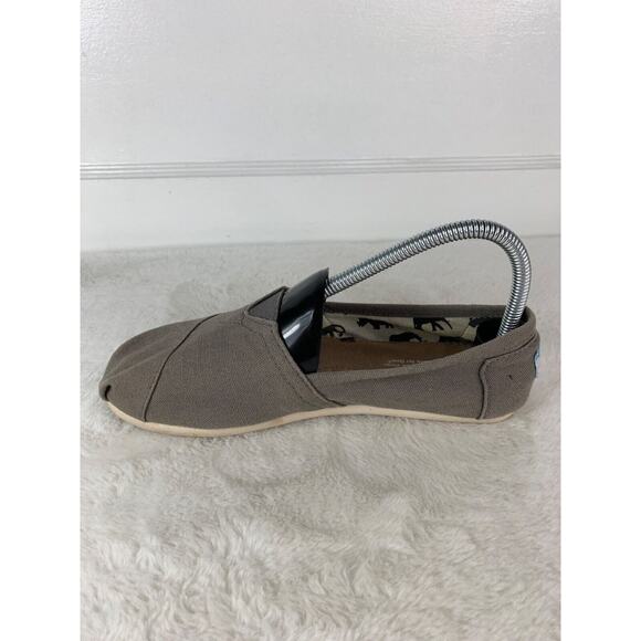TOMS Classic Ash Canvas Gray Recycled Cotton Canvas Slip On Shoes Women’s Sz 7.5 - Picture 6 of 9